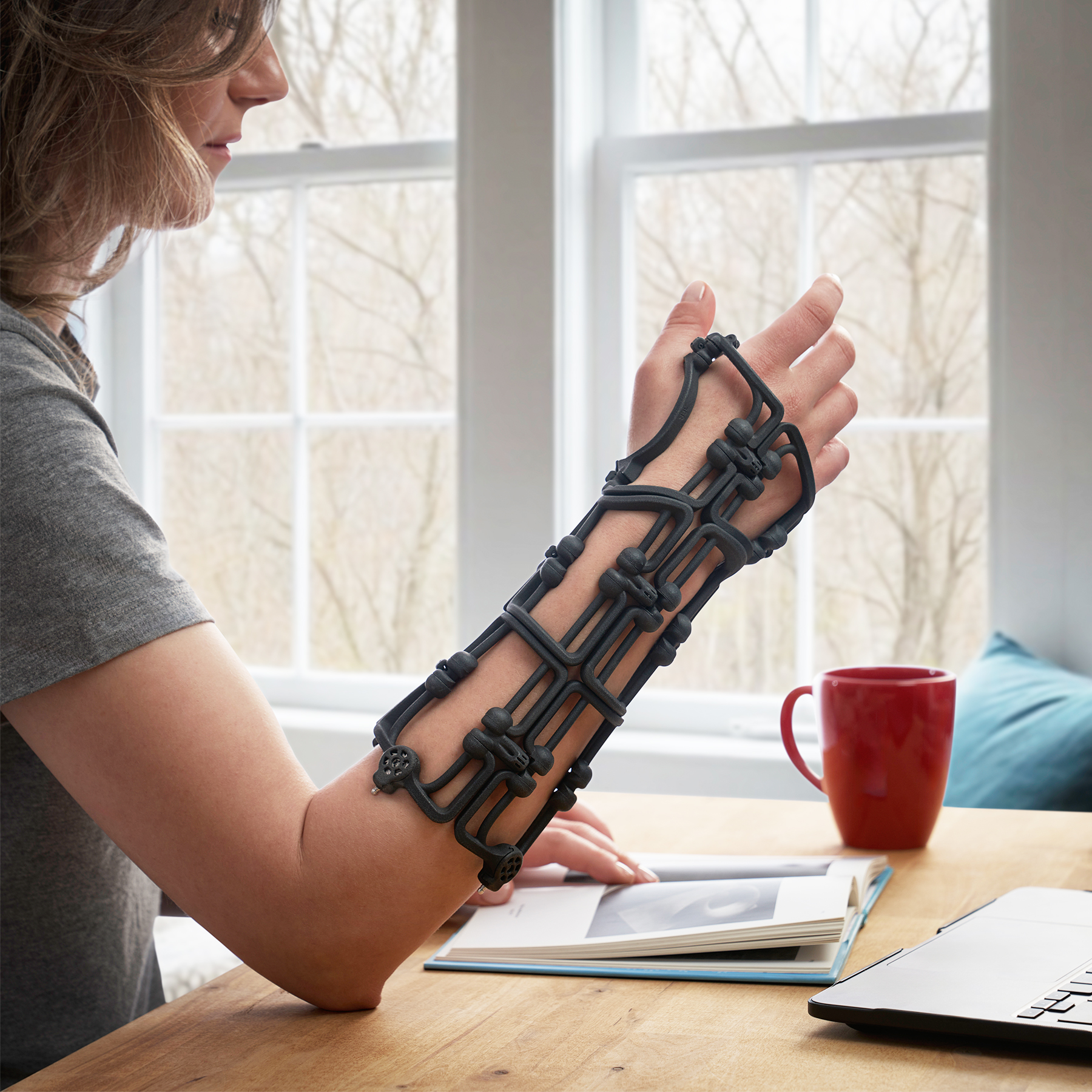 Clinician using Osteoid mobile tools